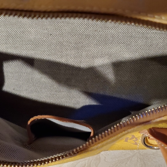 Satchel - Picture 2 of 3